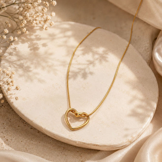 18K Gold Plated Love Loop Pendant Necklace for Women | Anti-Tarnish Stainless Steel Jewelry